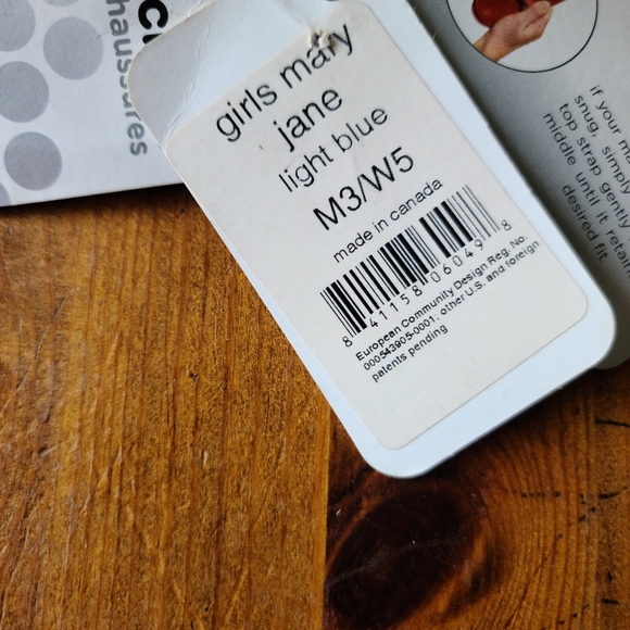 NWT Crocs Light Blue Youth Mary Janes - Picture 3 of 3